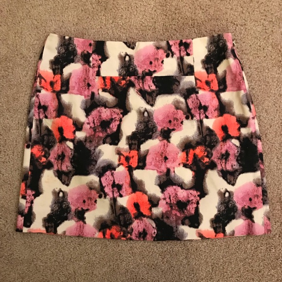 J. Crew Dresses & Skirts - J. Crew Floral Printed Mini Skirt